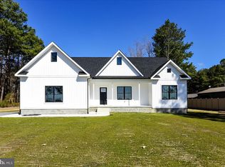 8369 Hearns Pond Rd, Seaford, DE 19973