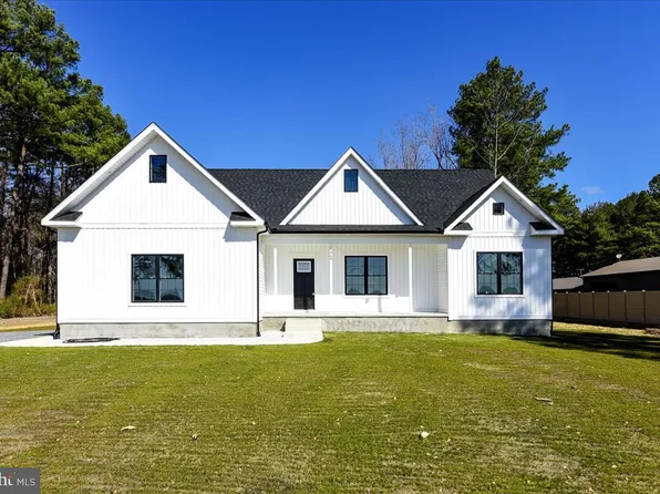 8369 Hearns Pond Rd, Seaford, DE 19973