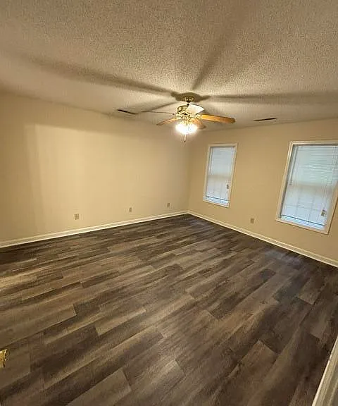31 Radcliff Dr — Photo 10