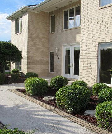 3rd image of 330 Meadowgreen Dr