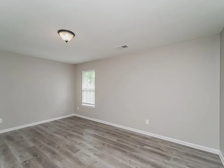 5824 Kelden Walker Ln — Photo 14