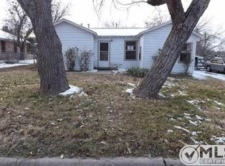 929 Renfro Dr, White Settlement, TX 76108