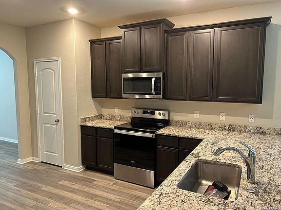 4th image of 7970 Cactus Plum Dr
