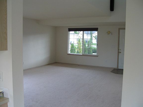 2nd image of 9211 150th St E
