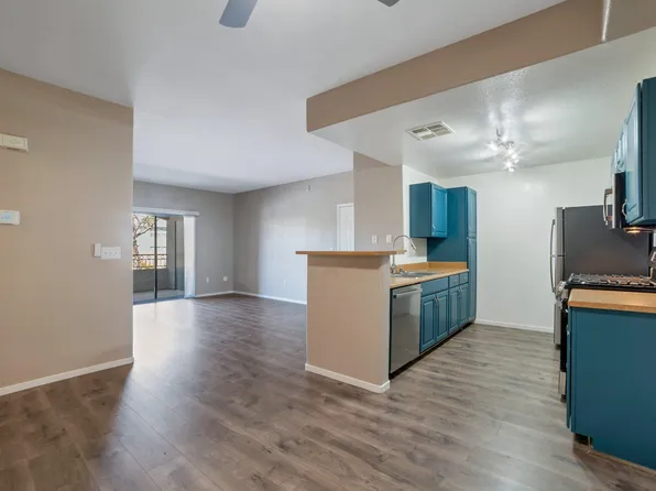 8250 N Grand Canyon Dr, Las Vegas, NV