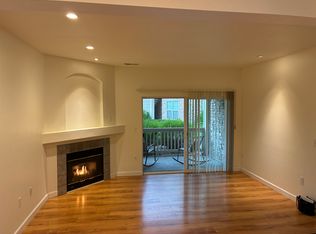 5225 White Willow Dr APT Q100, Fort Collins, CO 80528