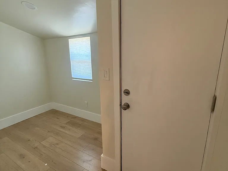 Breakfast Nook off kitchen