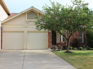 727 Windy Ridge Dr, Ballwin, MO 63021