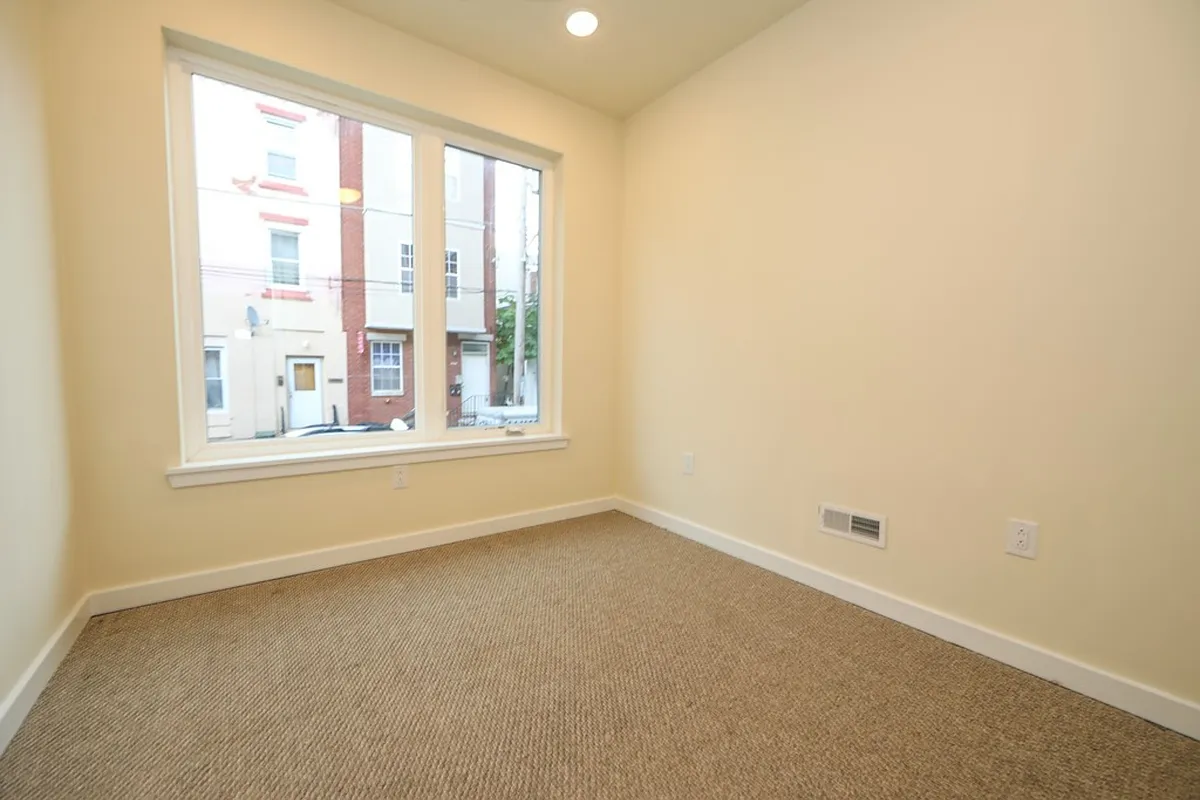 Building Photo - 1802 N Bouvier St #B