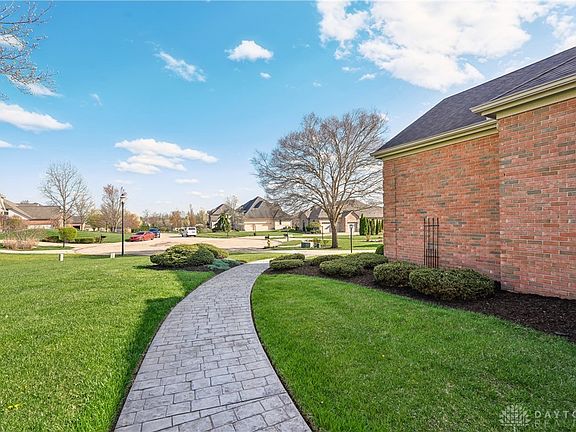 5th image of 1922 Fountain View Dr