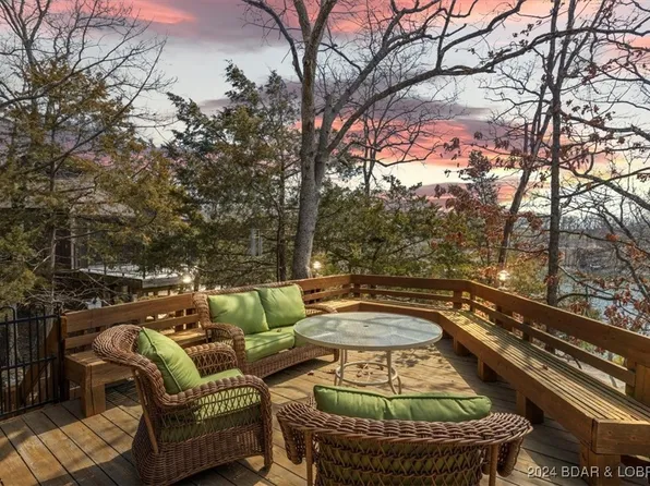 379 Tree Loft Dr, Four Seasons, MO 65049