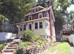 119 Hillcrest Ter, Staten Island, NY 10305