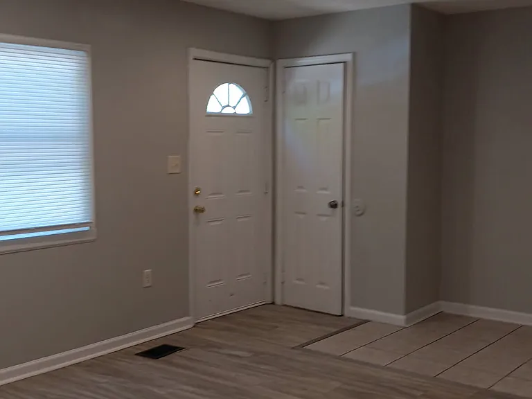 3247 N Colorado Ave — Photo 10