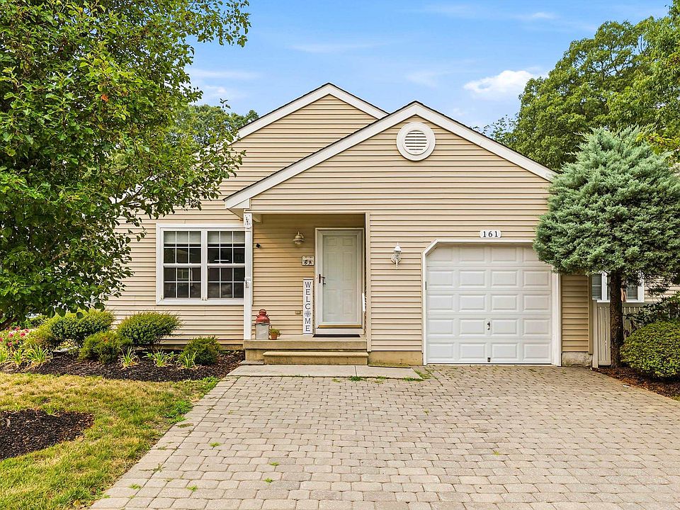 1st image of 161 Lee Ln #161