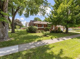 3221 E 15th St, Des Moines, IA 50316