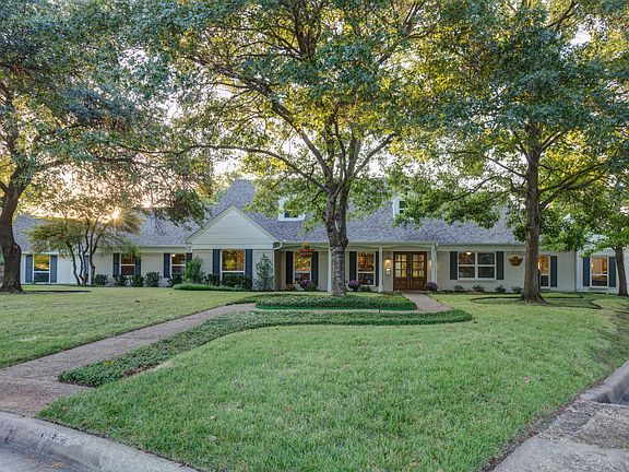 2nd image of 4748 Alta Vista Cir