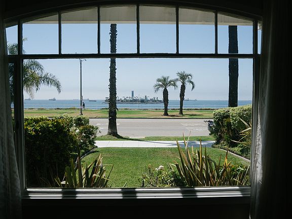 2nd image of 3029 E Ocean Blvd