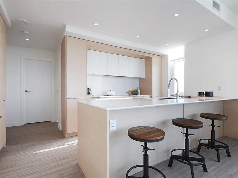 848 Yates St #1704 — Photo 8