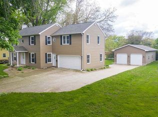 1120 Prospect Blvd, Waterloo, IA 50701