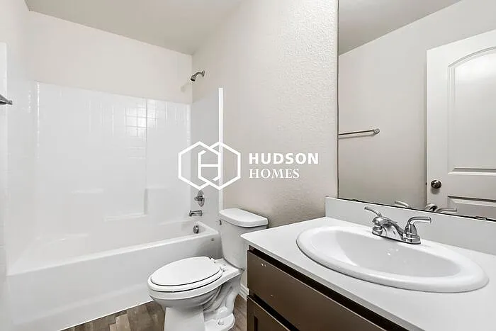 2701 Vogt St — Photo 12