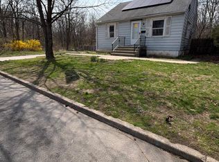 1212 Wood St, Burlington, NJ 08016