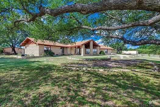 5th image of 3054 Atkins Ln