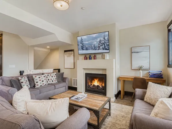 3688 Blackstone Dr, Park City, UT 84098