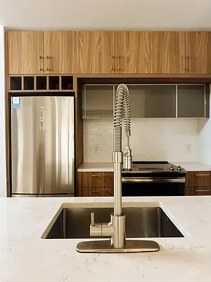 Rented by Artur Gutman, LREB | media 19