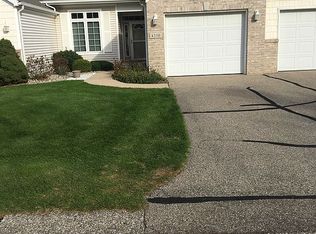 4330 Crossing Way SW, Grandville, MI 49418