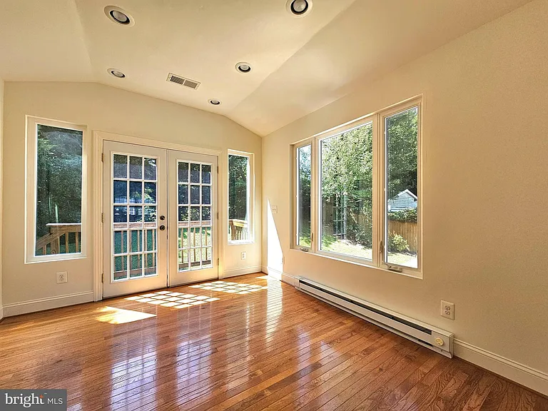 4123 Glendale Rd — Photo 16