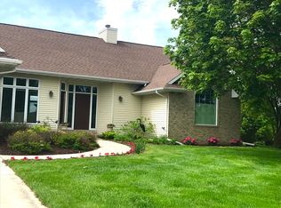 W4454 Overland Trl, Fond Du Lac, WI 54937