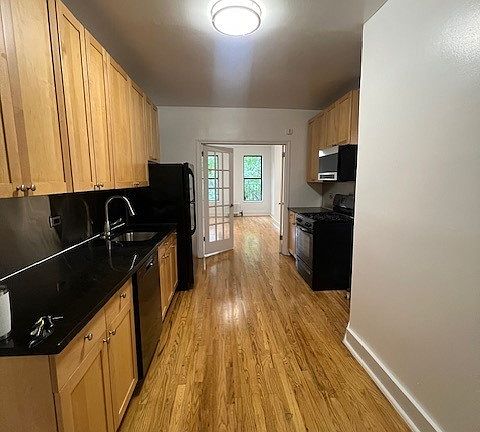 5th image of 1823 2nd Ave APT 5N