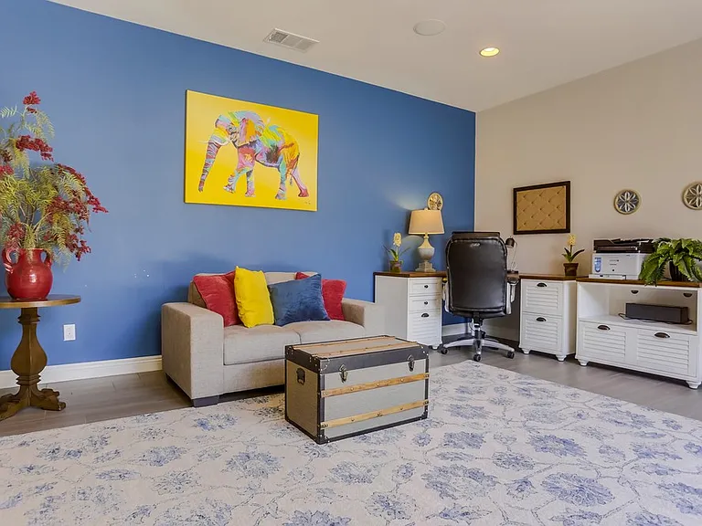 16961 Crescent Creek Dr — Photo 32