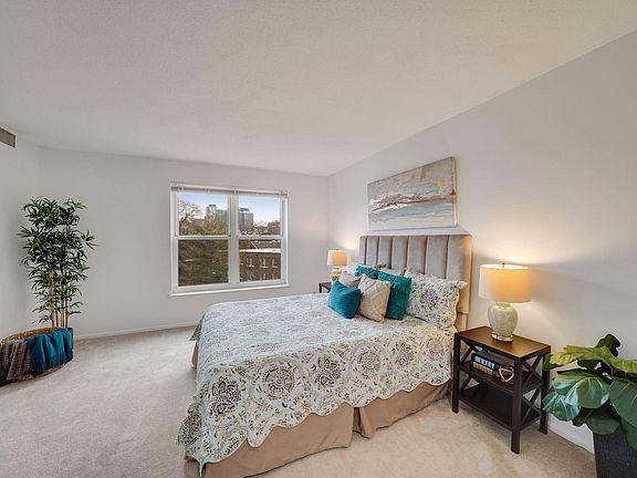 2nd image of 2100 Langston Blvd APT 521