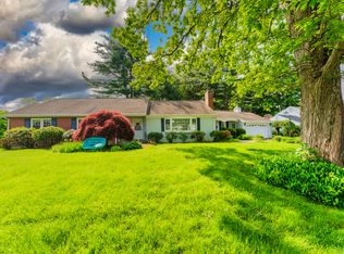 27 Glenwood Rd, West Hartford, CT 06107