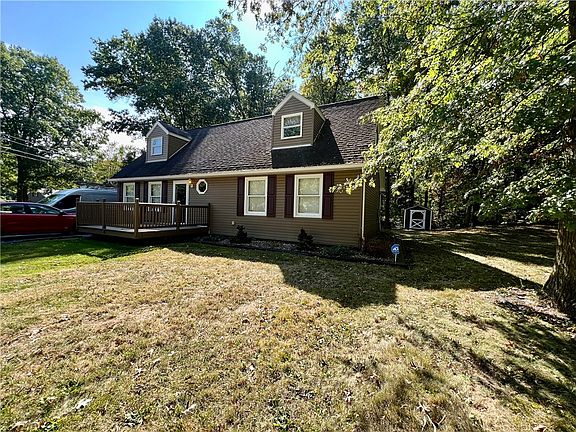 2nd image of 121 Galazia Ln