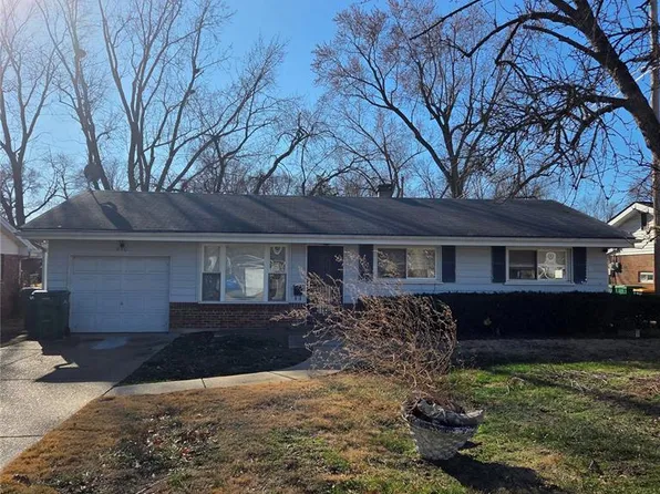 840 Lebon Dr, Saint Louis, MO 63137