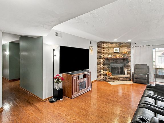 5th image of 11129 Northwest Rd APT F