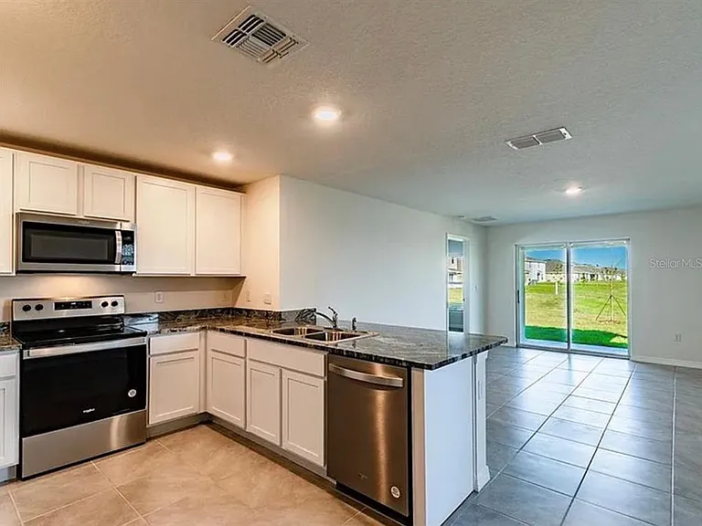 649 Sunlit Coral St — Photo 4