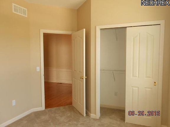 3rd image of 353 Lexington Cir