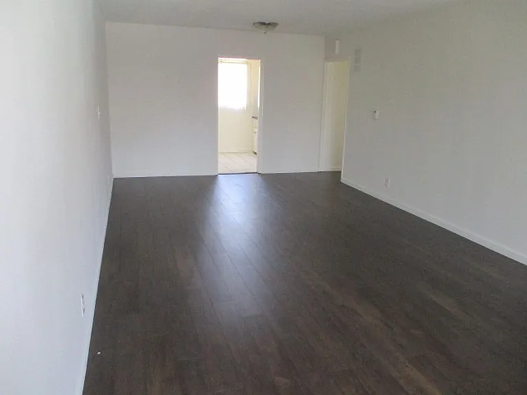 1435 N Fairfax Ave #20 — Photo 6
