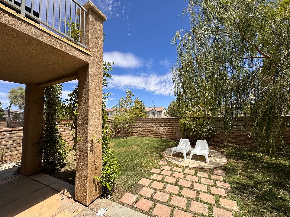 2nd image of 2743 Senna Ln