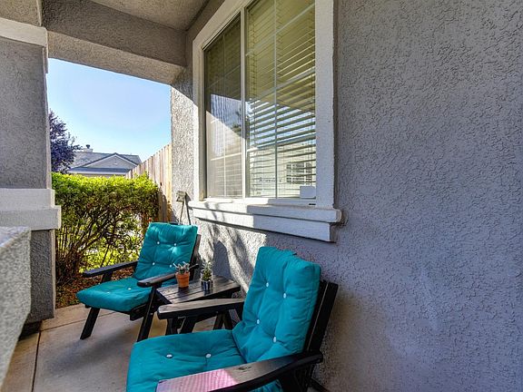 3rd image of 9145 Firecrest Ct