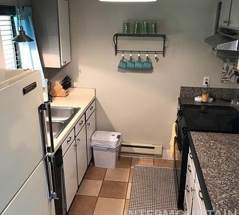 2nd image of 2030 Briarwood Dr