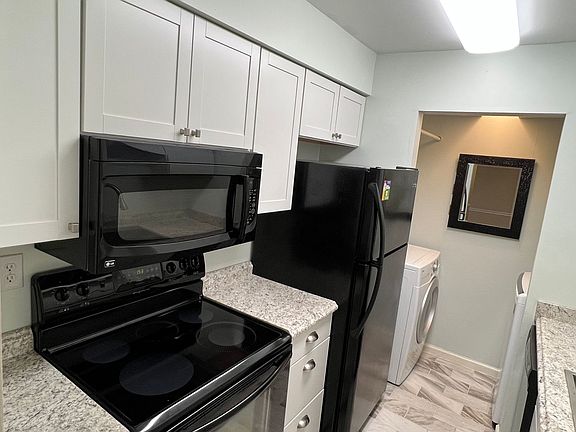 4th image of 110 Heywood Rd APT 5C