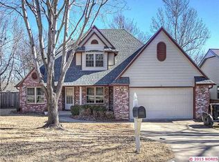 811 Dawn Ln, Sapulpa, OK 74066