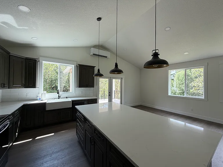 228 Alpenridge Rd — Photo 9