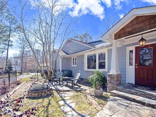 549 Briarwood Ln, Lancaster, SC 29720