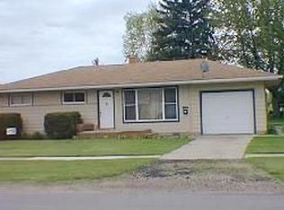 62 Gaige St, Sandusky, MI 48471