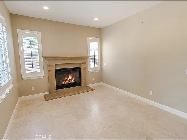 47 Santa Barbara Dr — Photo 13